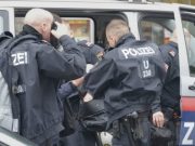 Polițist prins la furat în Austria, anchetat disciplinar.