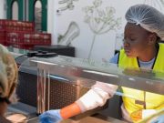 Tânără din Haiti, voluntară în București