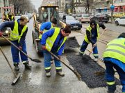 În București, ca pe lună. „A nins cu meteoriți și n-am văzut eu?”
