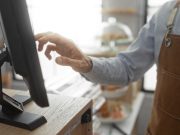 A furat 200.000 de euro de la localul unde lucra