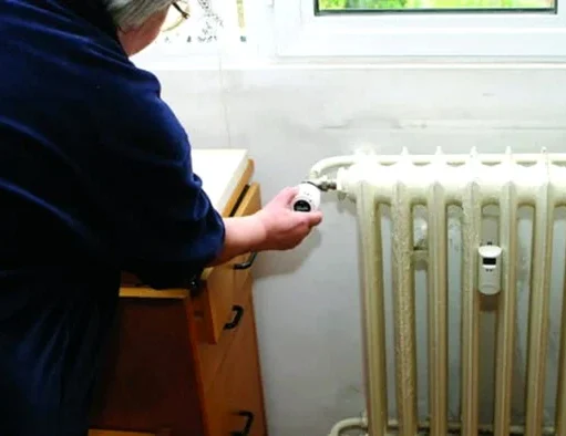 Apa caldă, „specie protejată” în Capitală: „Am 14 grade în casă!”