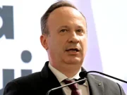 Cere schimbarea lui Bolojan: „Bolojan blochează, este încăpățânat, îi repugnă că și alții au soluții”