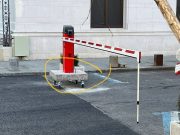 Comedie administrativă în București: Barieră …pe roți