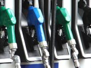 Prețul carburanților crește în fiecare noapte. Autoritățile dorm liniștite!