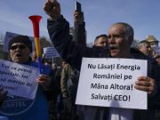 O mie de mineri protestează în fața Guvernului