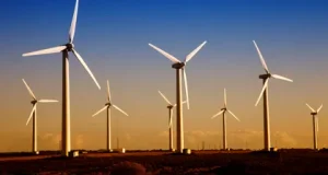 Țara care vrea să dea curent gratis când bate vântul