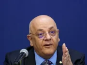 Percheziţii în biroul lui Arafat