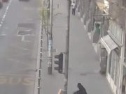 Fără gunoaie lângă stâlpi